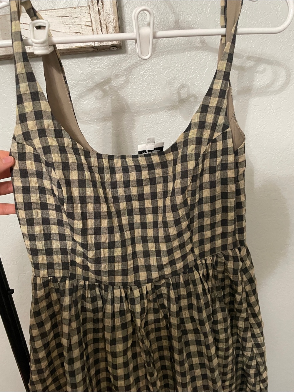 Sleeveless Gingham Maxi Dress in Black and khaki - Picture 2 of 4